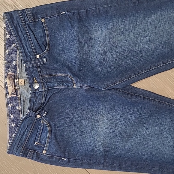 Paige Jeans Women's sz 27 Low Rise Flare Jeans Style # 0102-0047 - Picture 3 of 15